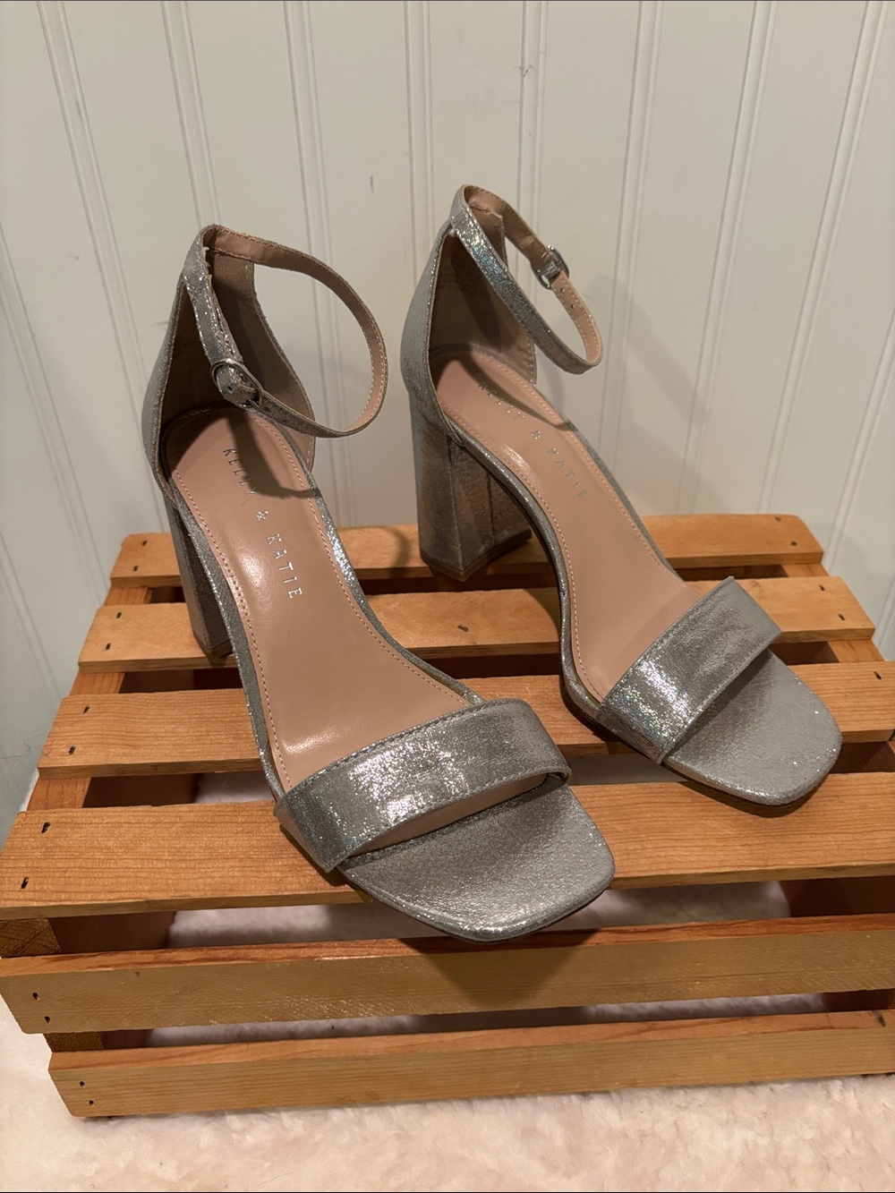 Kelly & Kelly  Metallic Silver Block Heel Ankle-Strap Sandals Size 6.5